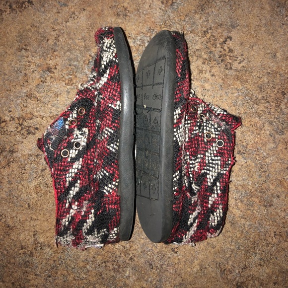 Toms lightweight Booties - Size 11 - Picture 5 of 5